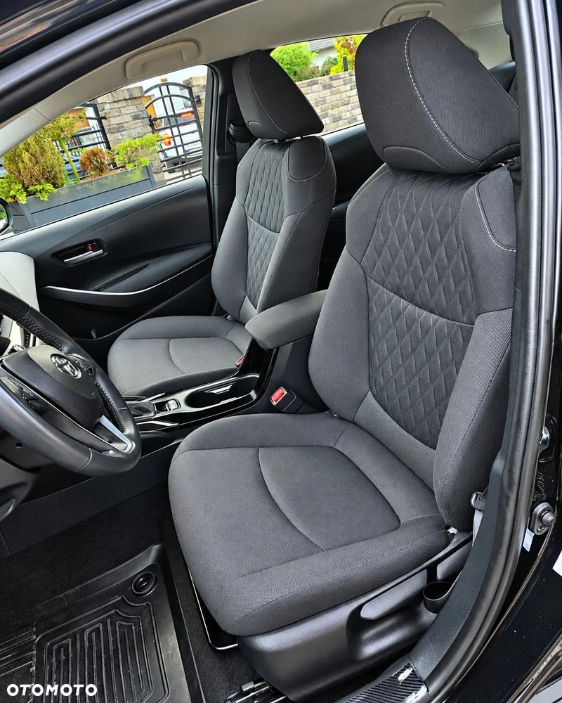 Toyota Corolla 1.8 Hybrid GPF Comfort - 12