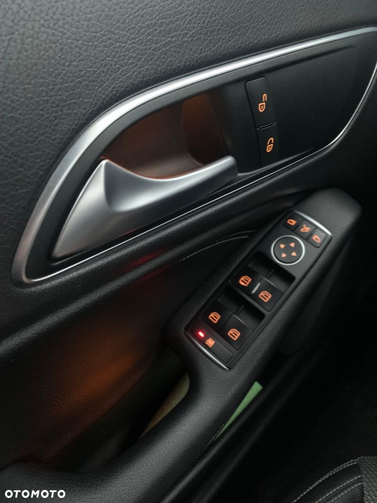 Mercedes-Benz CLA 200 (CDI) d - 14