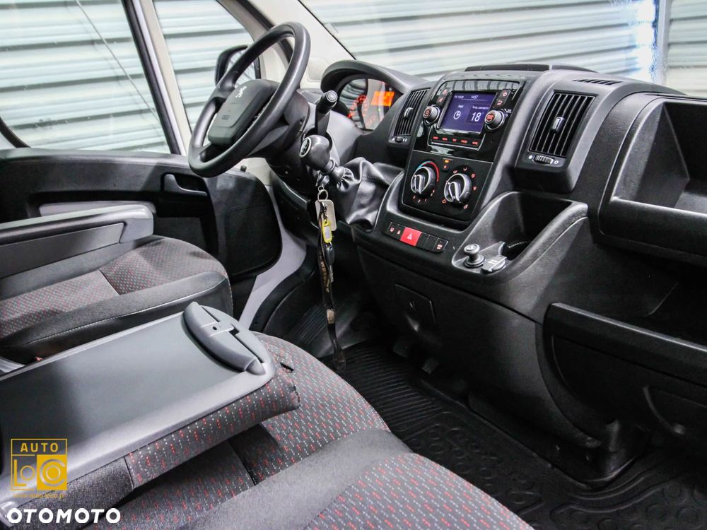 Peugeot BOXER FURGON L3H2 - 14
