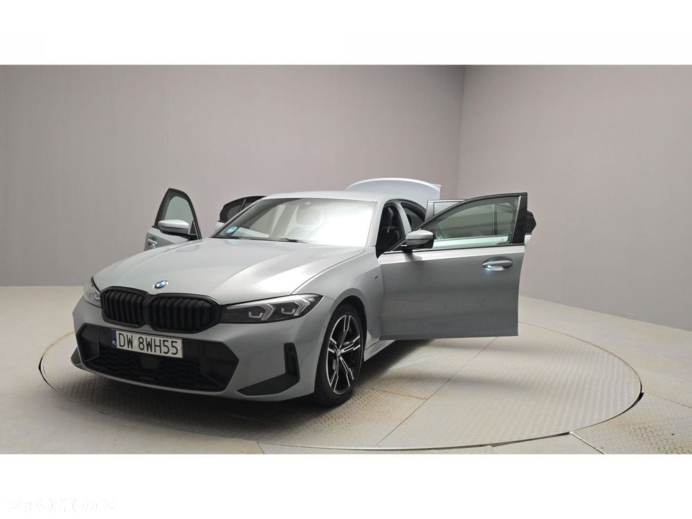 BMW Seria 3 320d xDrive mHEV M Sport - 15