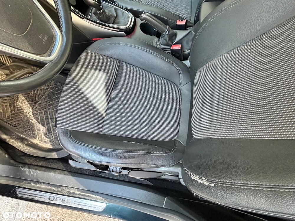 Opel Astra 1.4 Turbo - 10