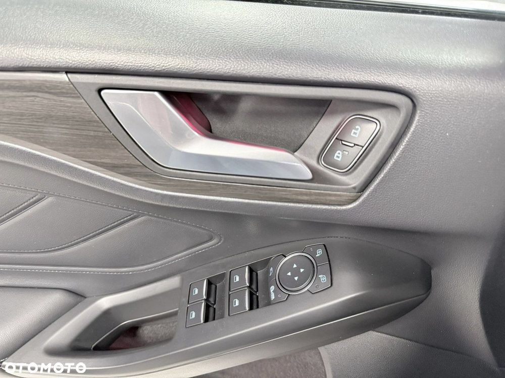 Ford Focus 2.0 EcoBlue Vignale - 22