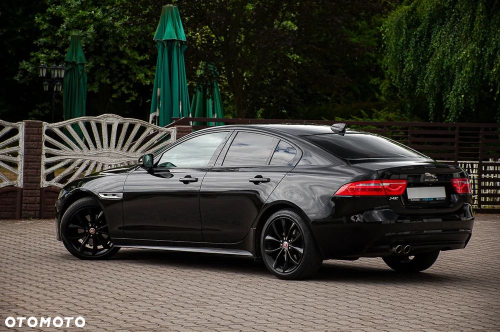 Jaguar XE - 37