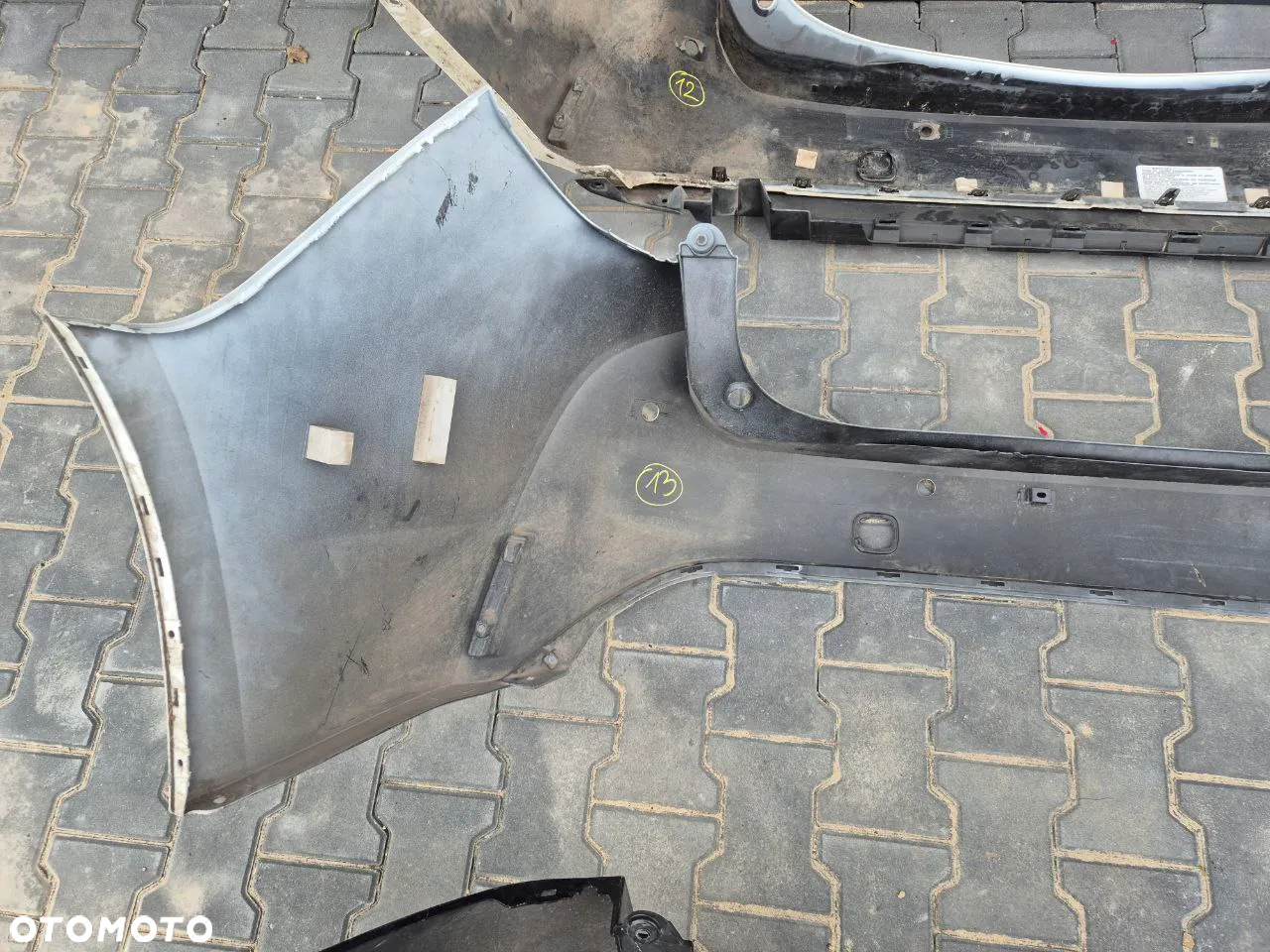 TOYOTA COROLLA E21 KOMBI ZDERZAK TYLNY (dostępne 7 zderzaki) - 25