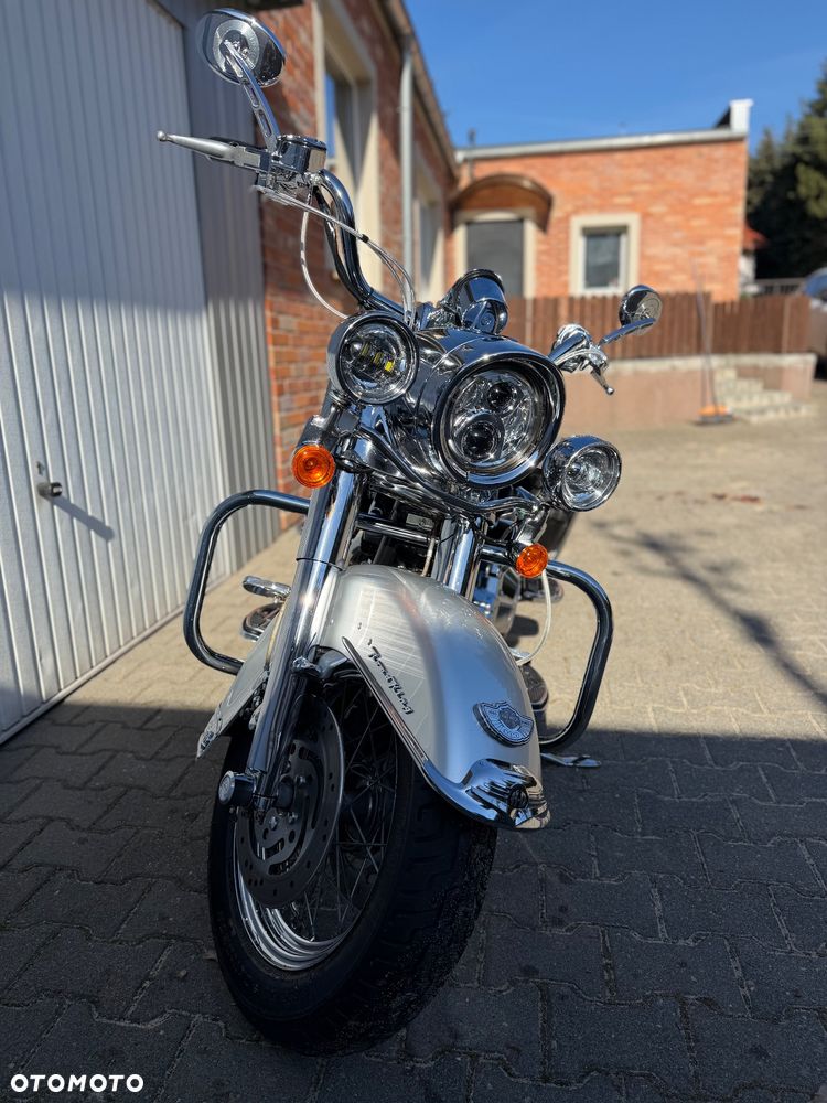 Harley-Davidson Touring Road King - 27