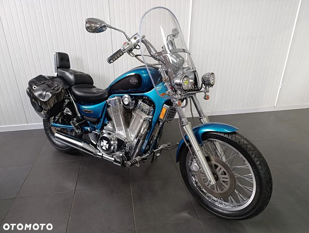 Suzuki Intruder - 1