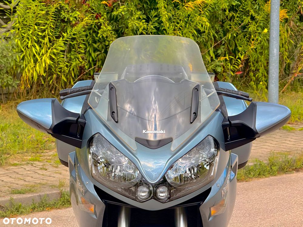 Kawasaki Concours - 10