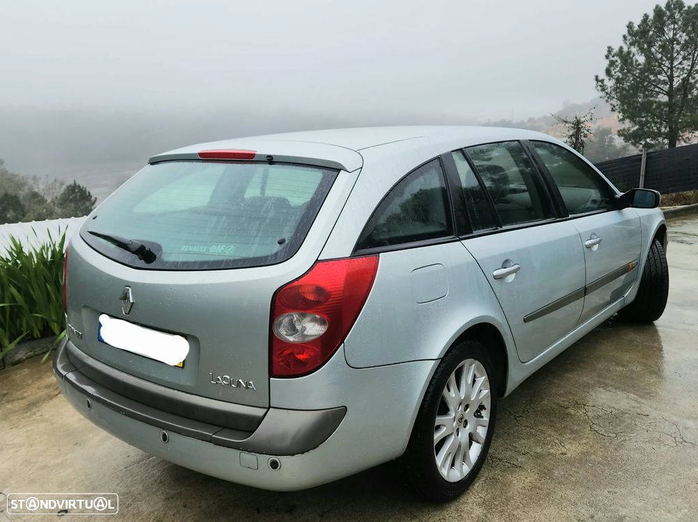 Renault Laguna Break 1.6 Privilège - 4
