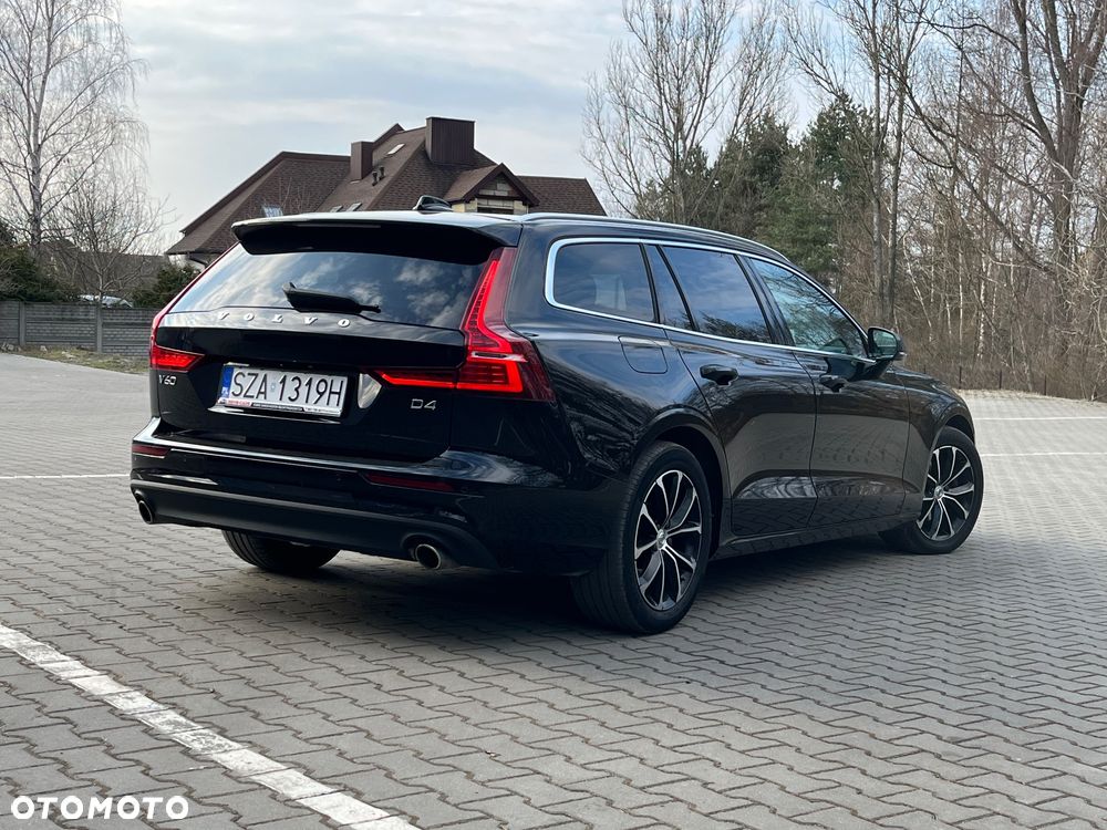 Volvo V60 D4 Geartronic Momentum Pro - 22