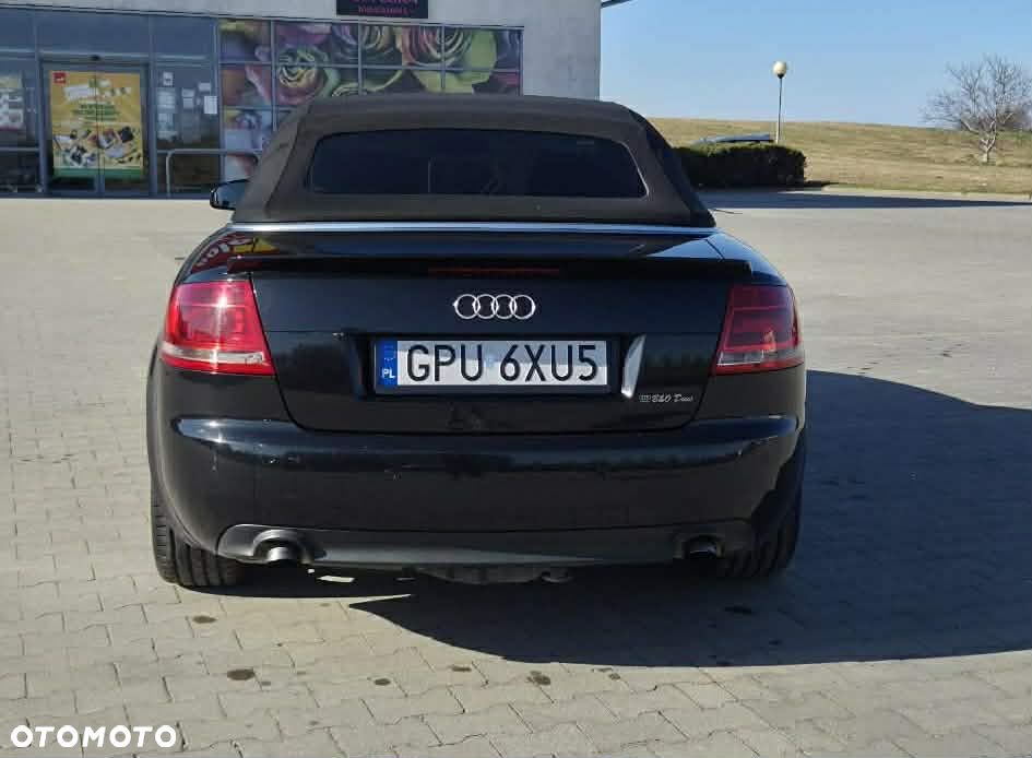 Audi A4 Cabrio 2.0 TDI DPF Multitronic - 13