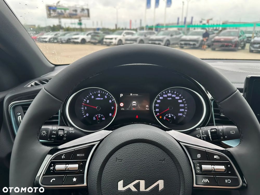 Kia XCeed 1.6 T-GDI Tribute DCT - 25