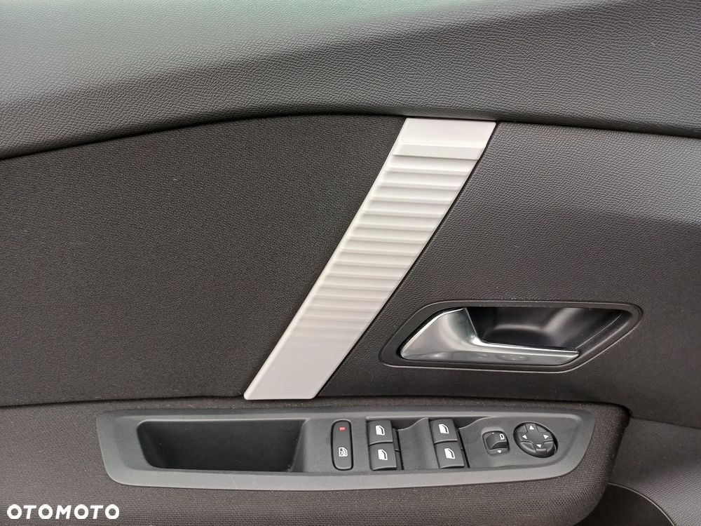 Citroën C4X 1.2 PureTech Feel S&S - 24