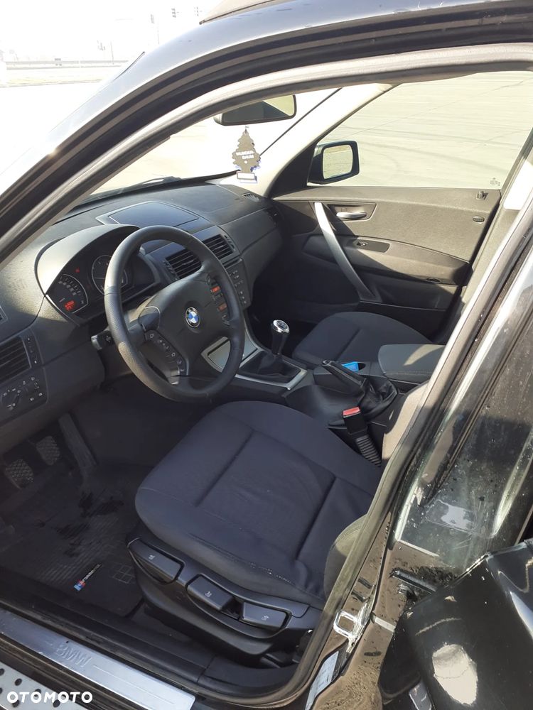 BMW X3 2.0d - 9