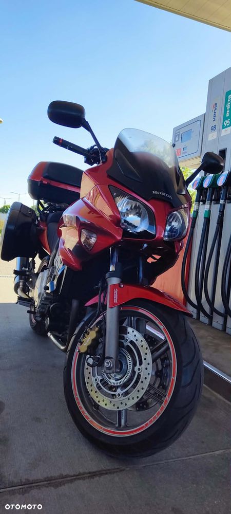 Honda CBF