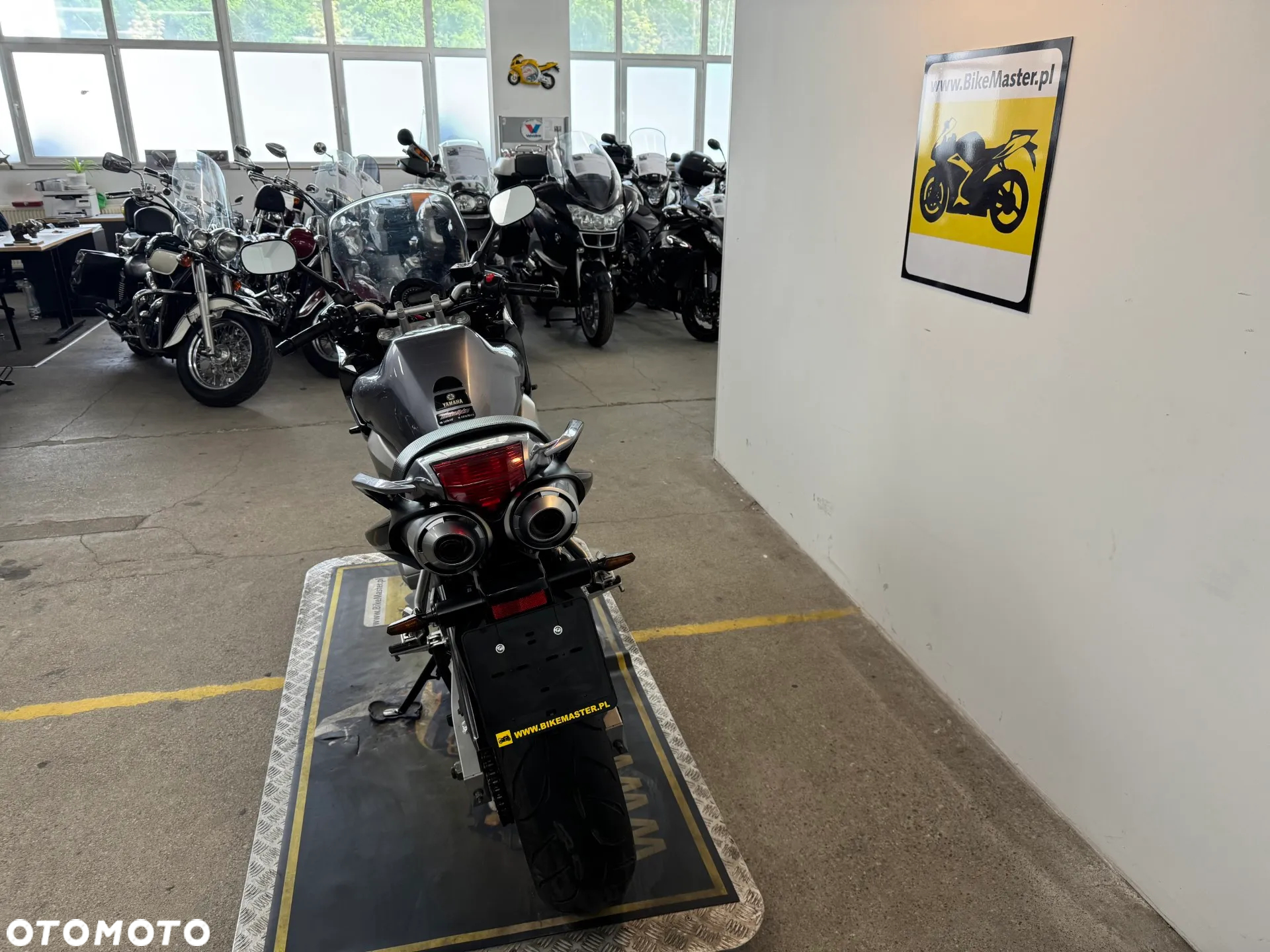 Yamaha FZ6 - 7