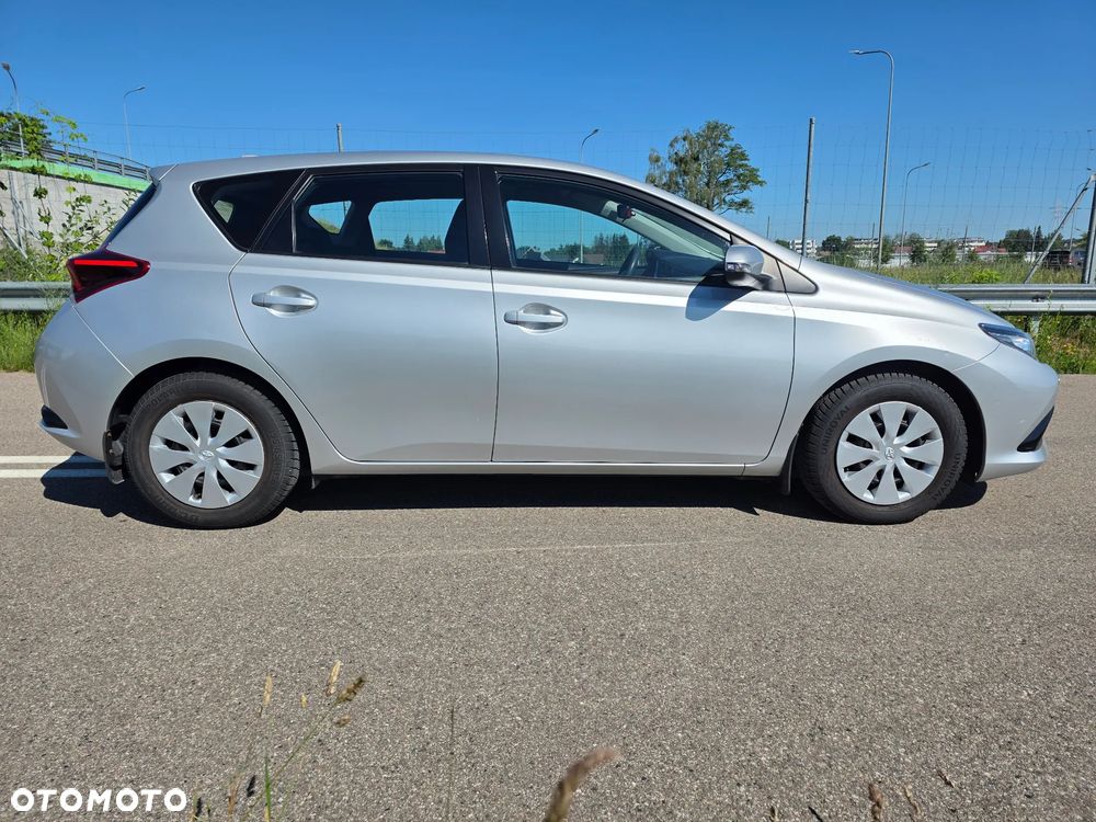 Toyota Auris 1.33 VVT-i Active - 6