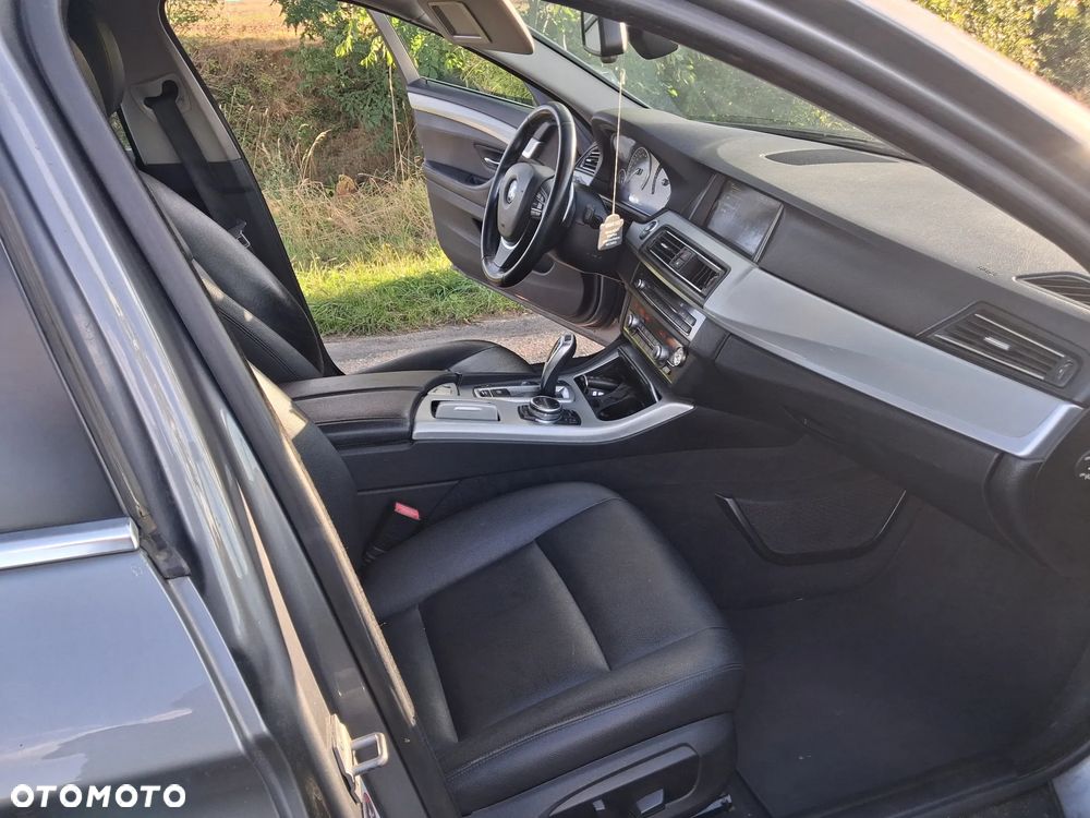 BMW Seria 5 520d Edition Fleet Sport - 11