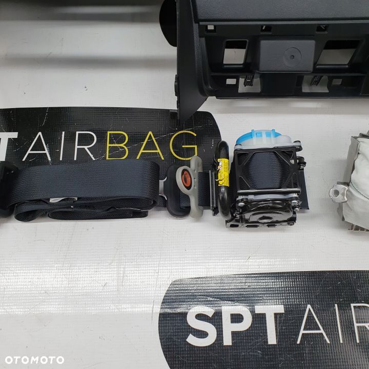 TOYOTA AYGO DESKA ROZDZIELCZA KONSOLA KOKPIT PULPIT PODUSZKI AIRBAG AIR BAG PASY KIT SET - 7