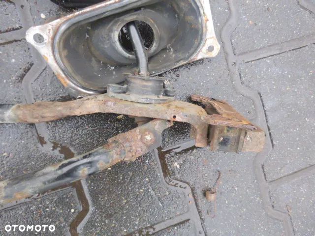 LEWAREK WYBIERAK NISSAN ALMERA N16 00-06 - 6