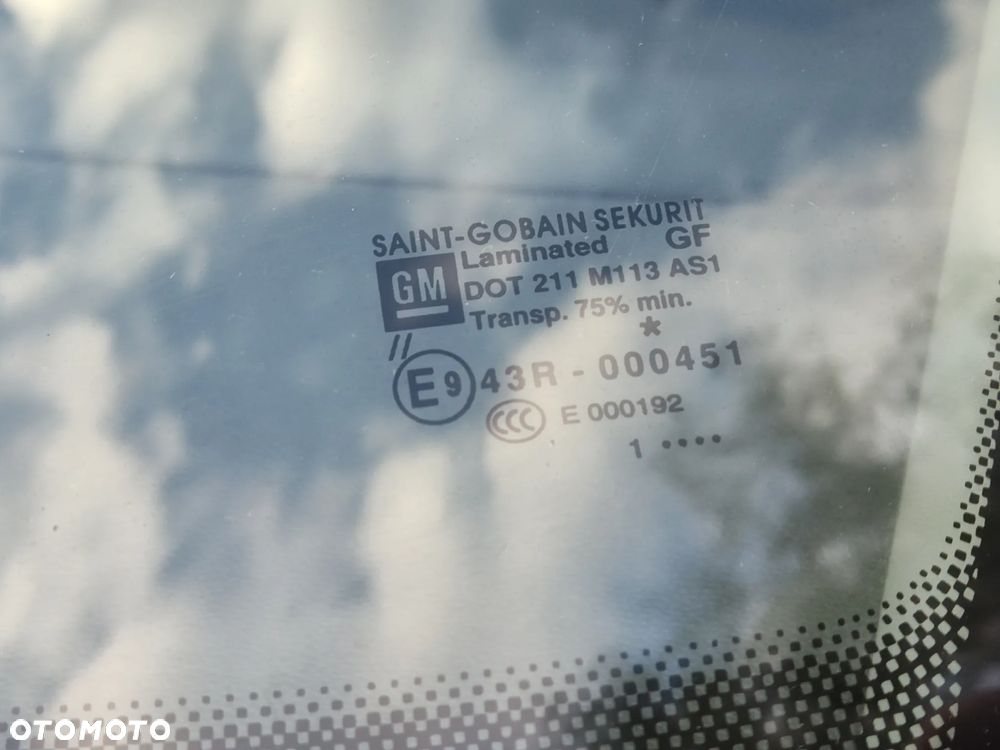 Opel Corsa 1.2 16V Cosmo - 15