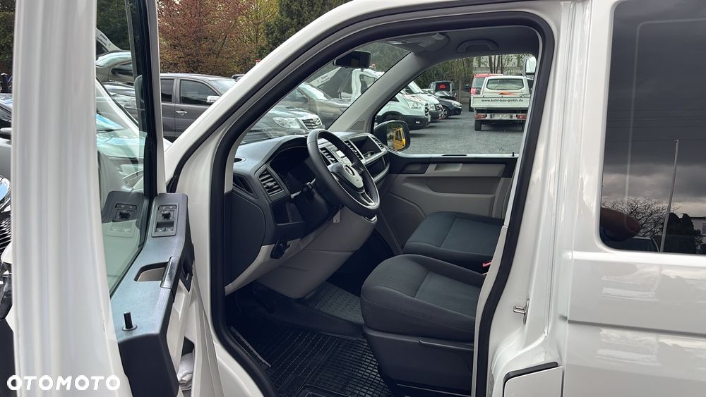 Volkswagen Transporter - 12