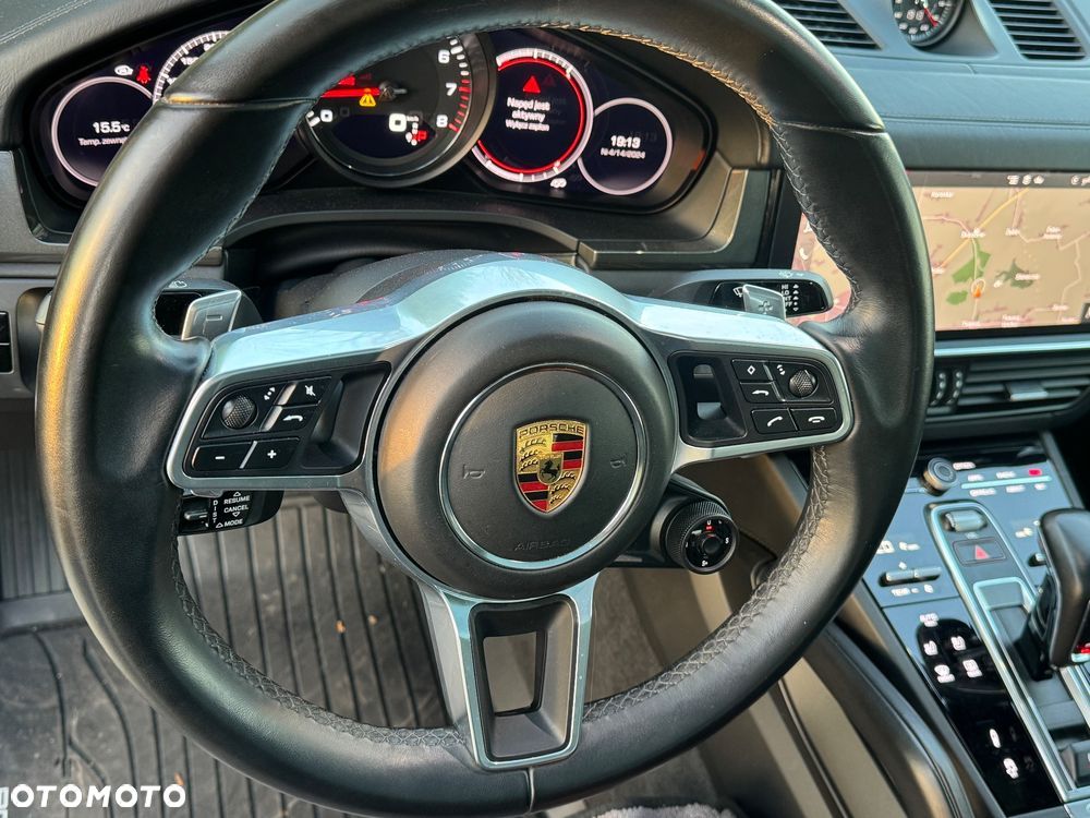 Porsche Cayenne Coupe GTS - 28