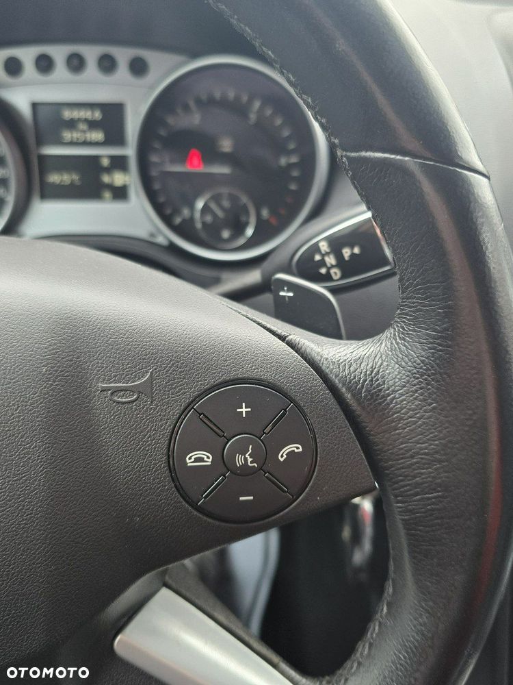 Mercedes-Benz ML - 33