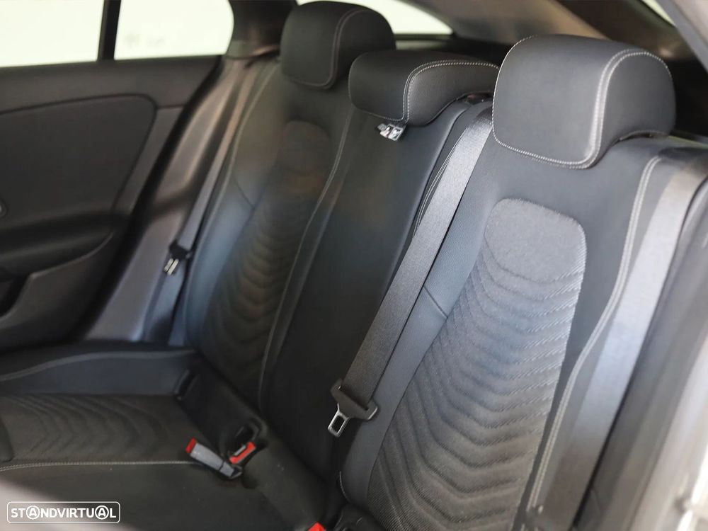 Mercedes-Benz CLA 180 d Shooting Brake Style Plus Aut. - 15