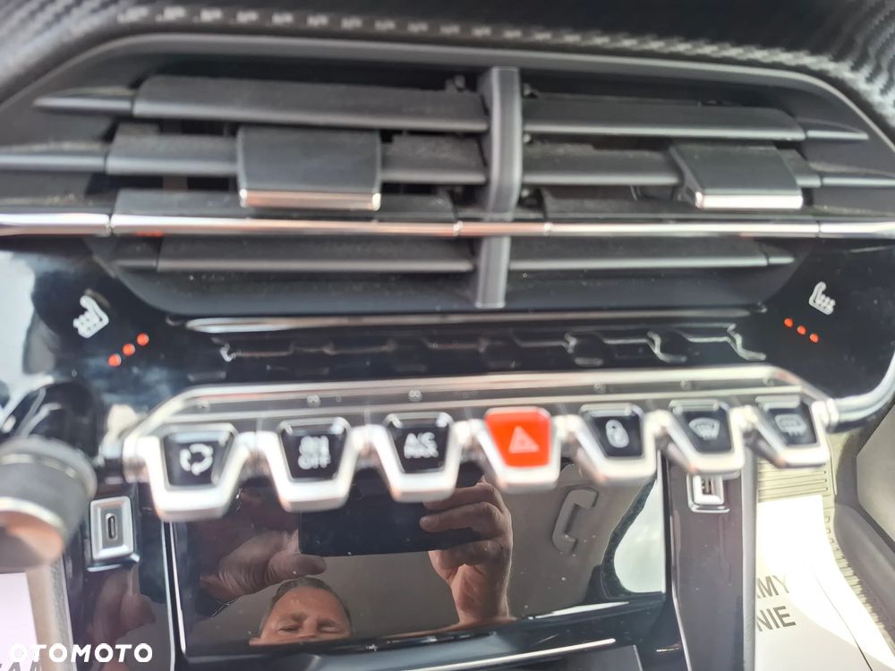 Peugeot 2008 1.2 PureTech Allure S&S EAT8 - 26