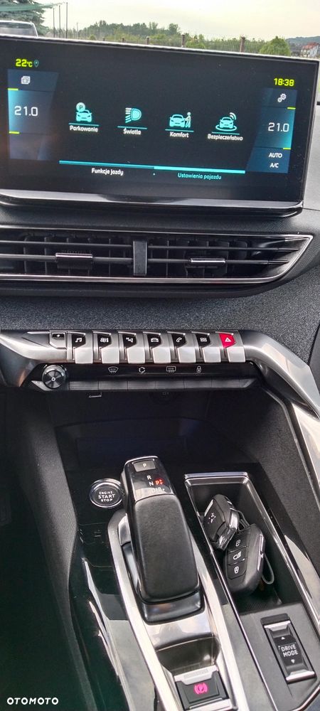 Peugeot 3008 225 e-EAT8 Allure - 36