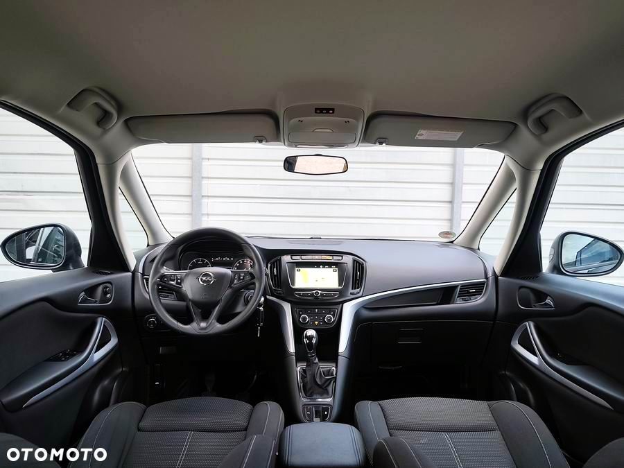 Opel Zafira 1.4 Turbo Business Edition - 18