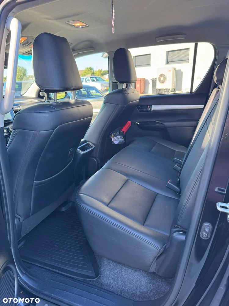 Toyota Hilux 2.8 D-4D Double Cab SR5+ 4x4 - 12