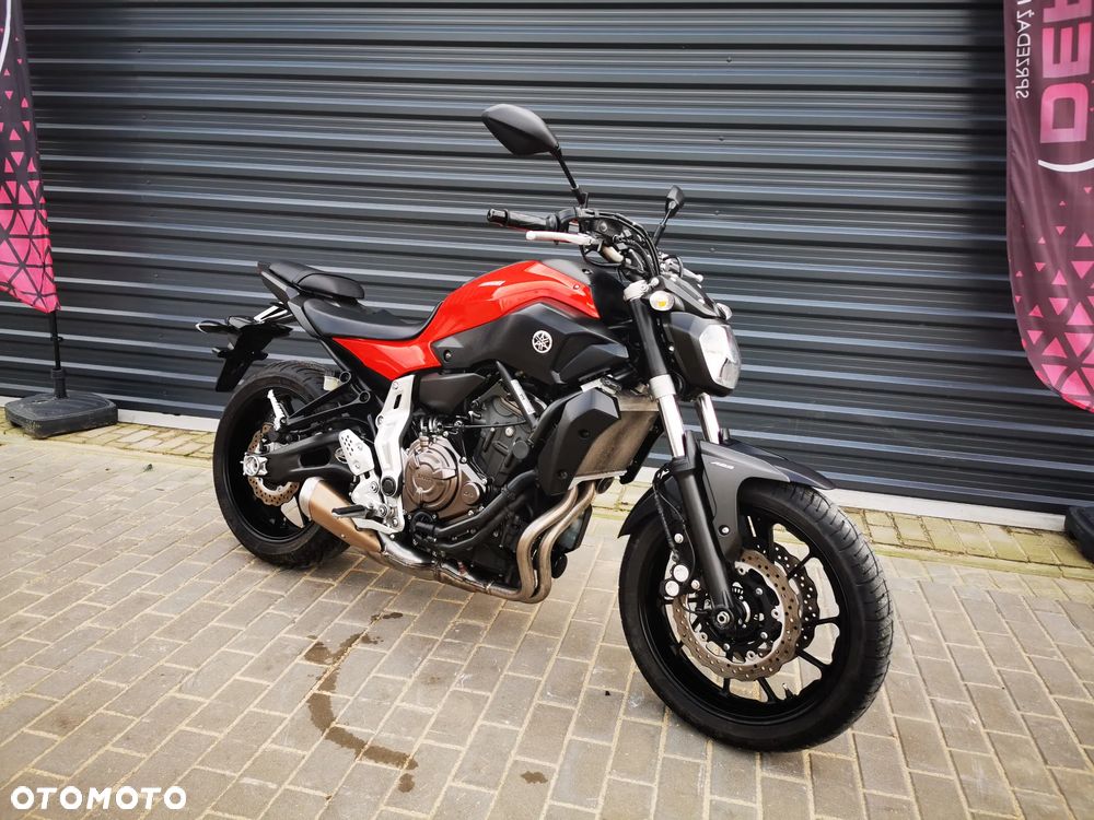 Yamaha MT - 32