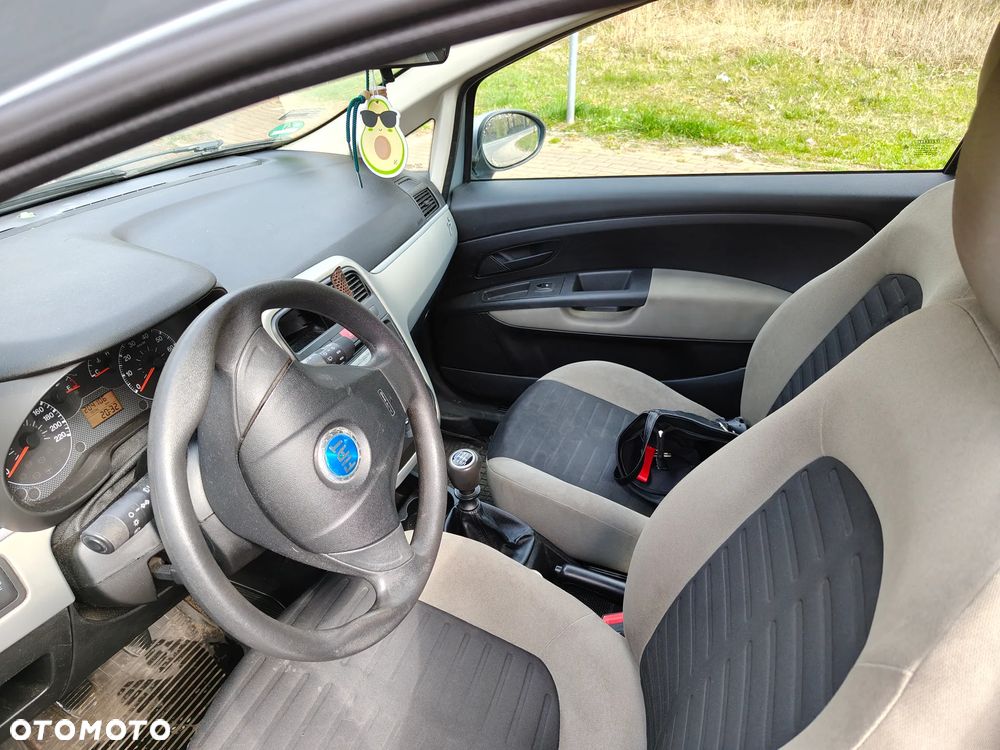 Fiat Grande Punto - 5