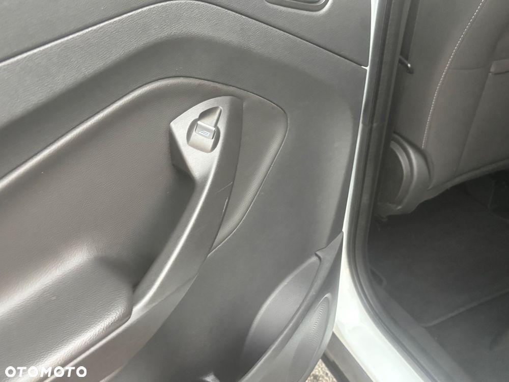 Ford Kuga 1.5 EcoBoost 2x4 Cool & Connect - 25