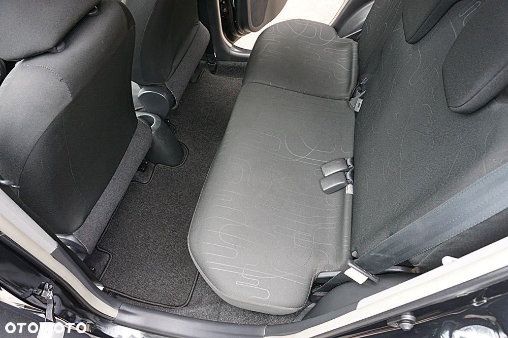 Toyota Yaris - 23