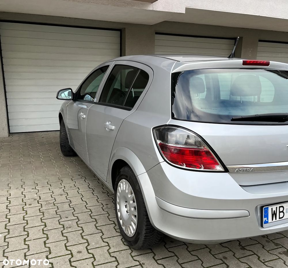 Opel Astra 1.6 - 7