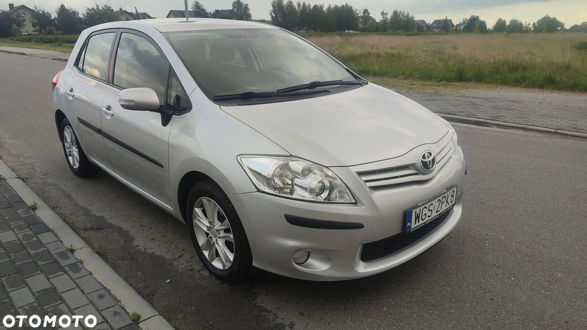 Toyota Auris 1.6 Luna - 4