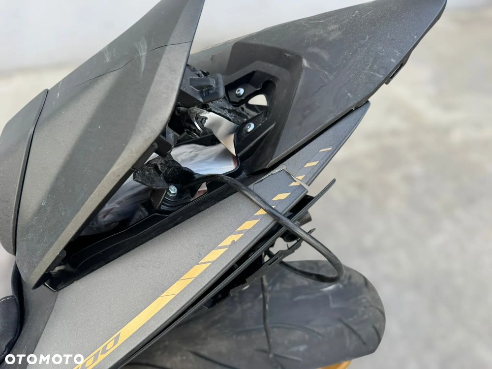 Honda CB - 21
