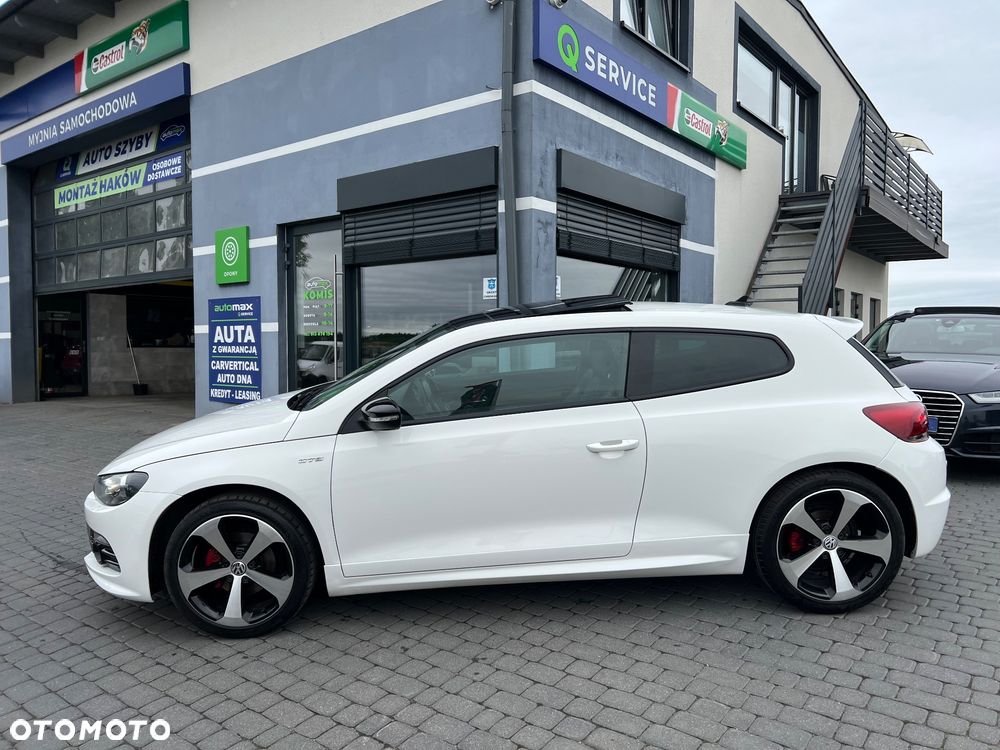 Volkswagen Scirocco 2.0 TDI Blue Motion Technologie Edition - 10