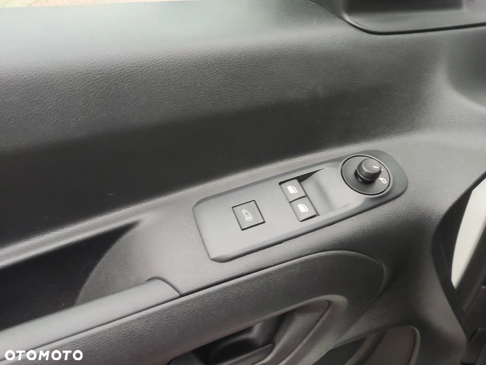 Toyota ProAce 1,5-l-D-4D L1 (6-Si.) - 17