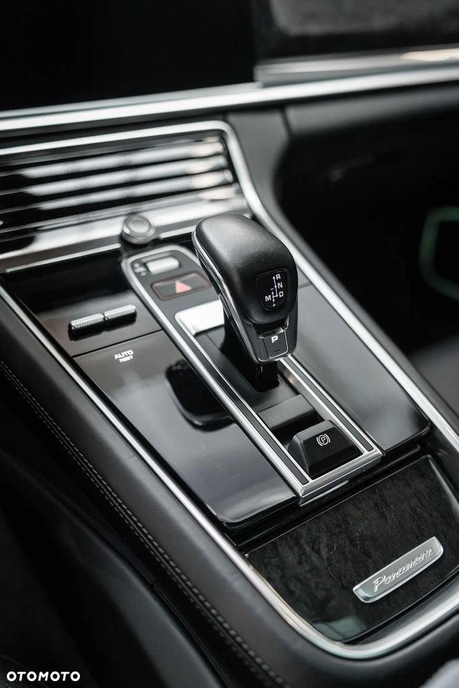Porsche Panamera Turbo S e-Hybrid - 30