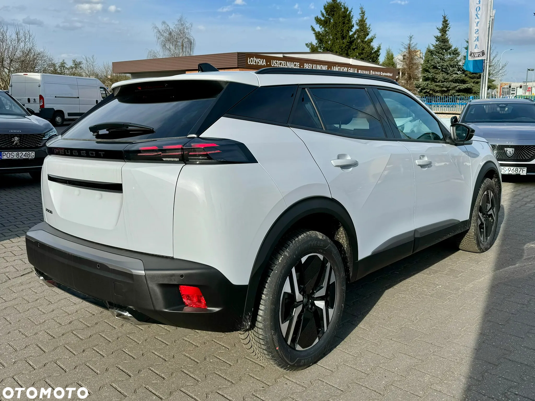 Peugeot 2008 PureTech mHEV Allure e-DCS6 - 8