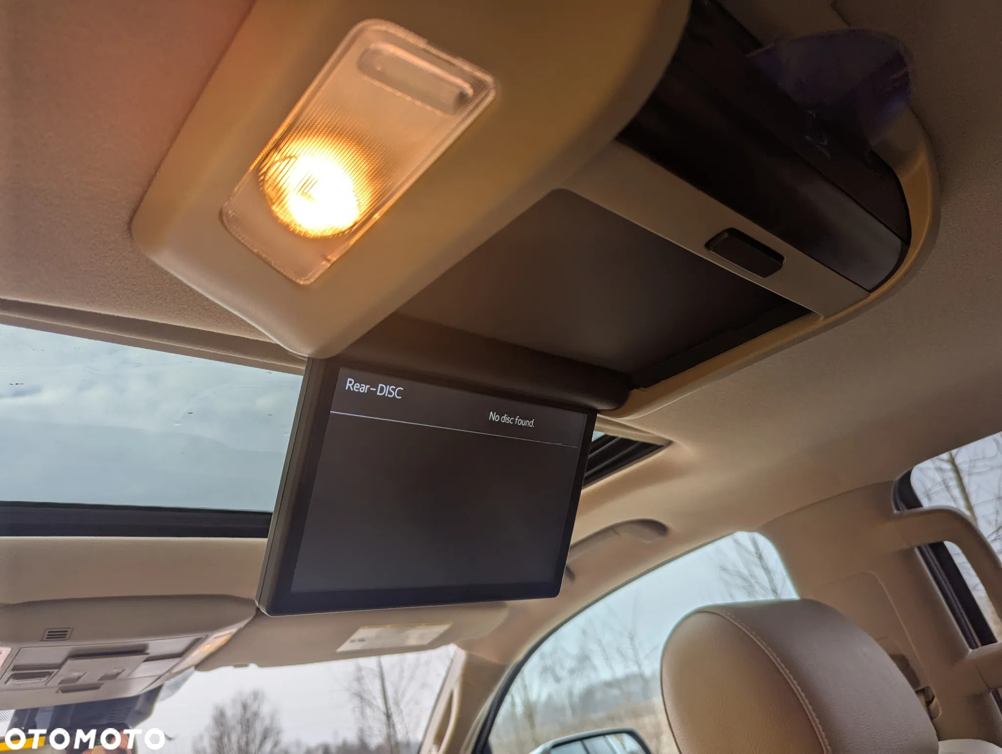 Toyota Sequoia - 14