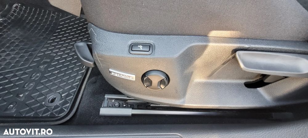 Volkswagen Golf - 20