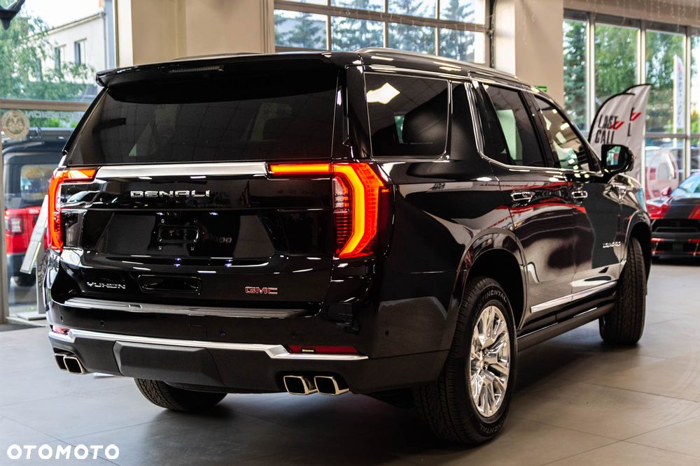 GMC Yukon - 14