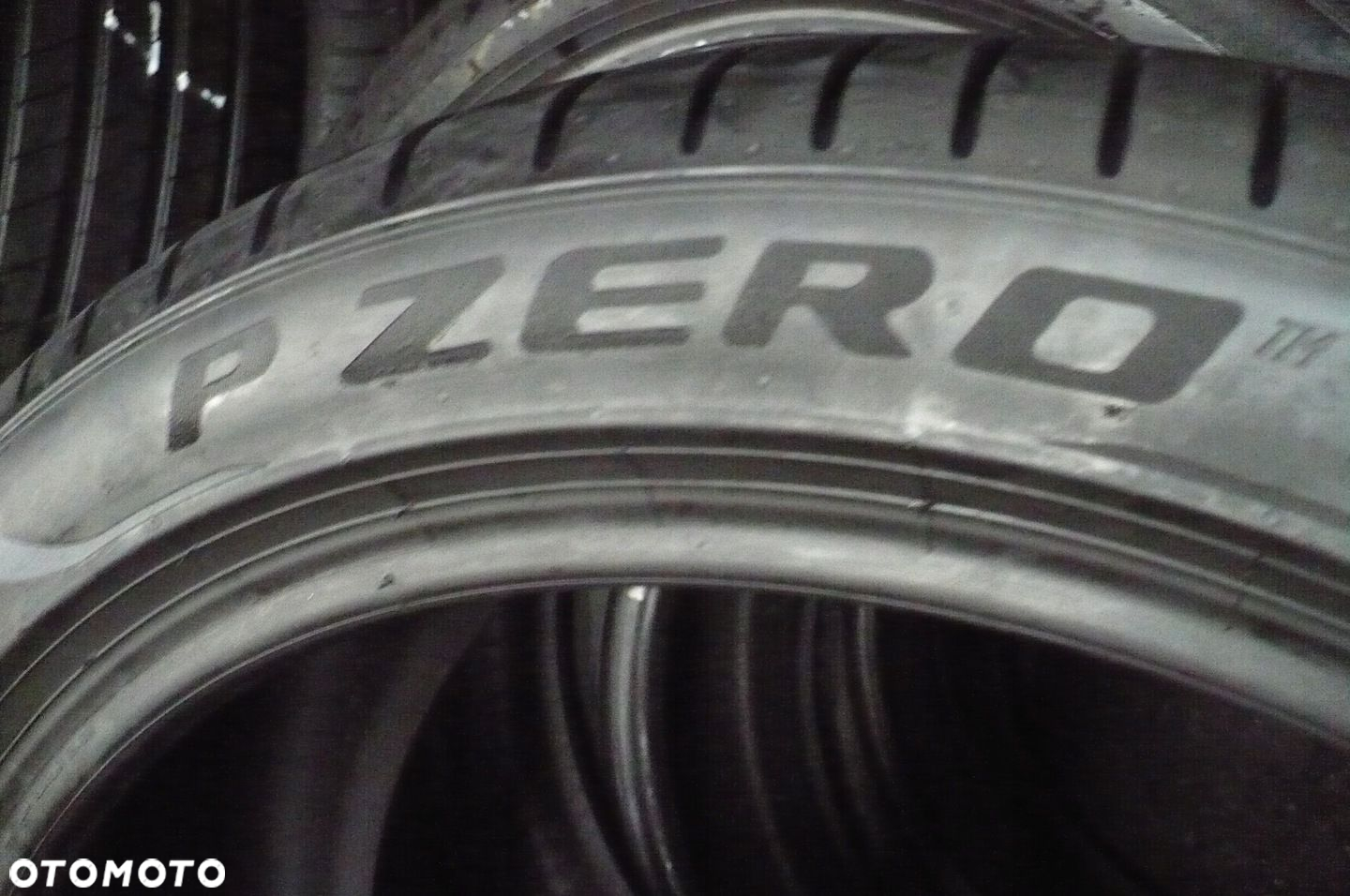 PIRELLI P Zero PZ4 245/45R20 5,5mm 2023 - 4