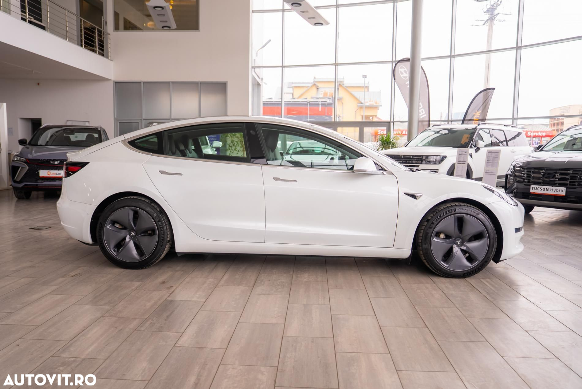 Tesla Model 3 Langstreckenbatterie Allradantrieb Dual Motor - 11