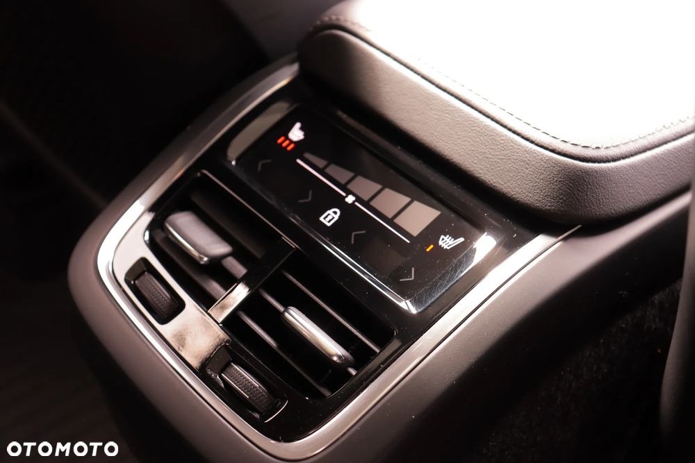 Volvo XC 60 B5 B AWD Geartronic Inscription - 29