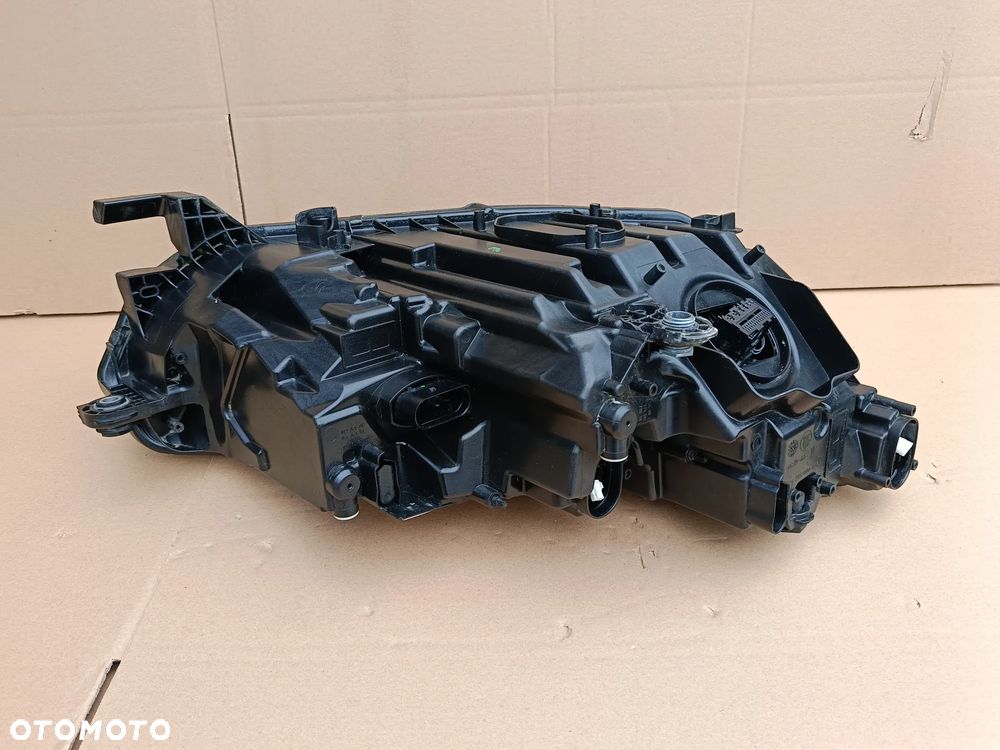 Full Led przedni lewy Skoda Octavia IV 4 lampa 5E4941015A - 4